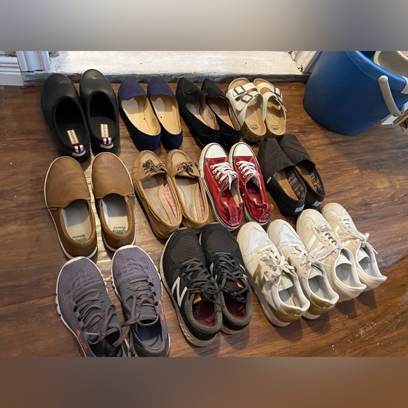 Shoes/Flats/Sandals Sizes 6-6.5 (USED/GOOD CONDITION) - Picture 2 of 8